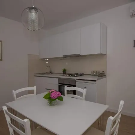 Jelena * Макарска